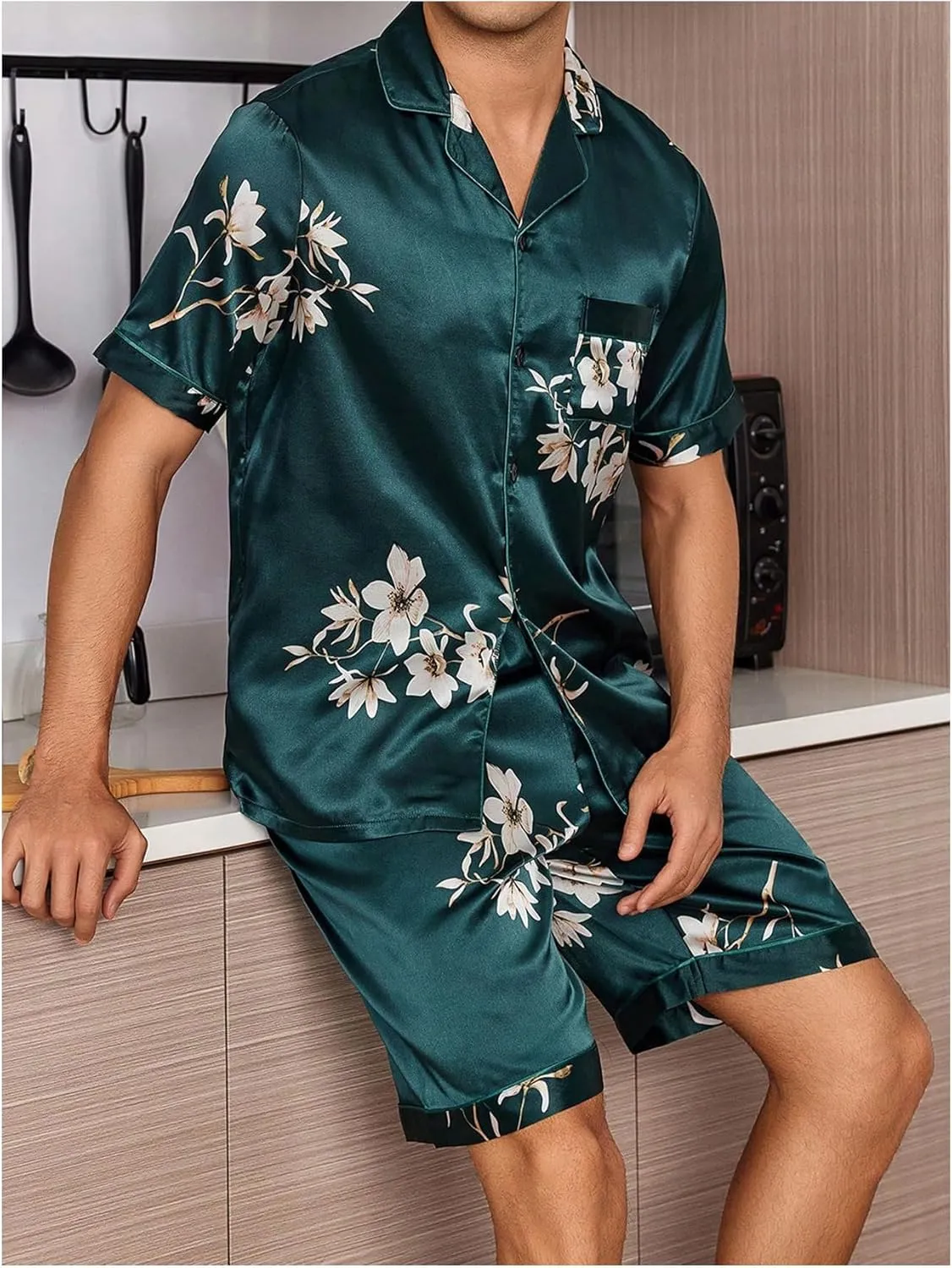 WDIRARA Men's 2 Piece Silk Satin Pajama Set Floral Print Sleepwear Button Down Short Sleeve Tops and Shorts Pjs
