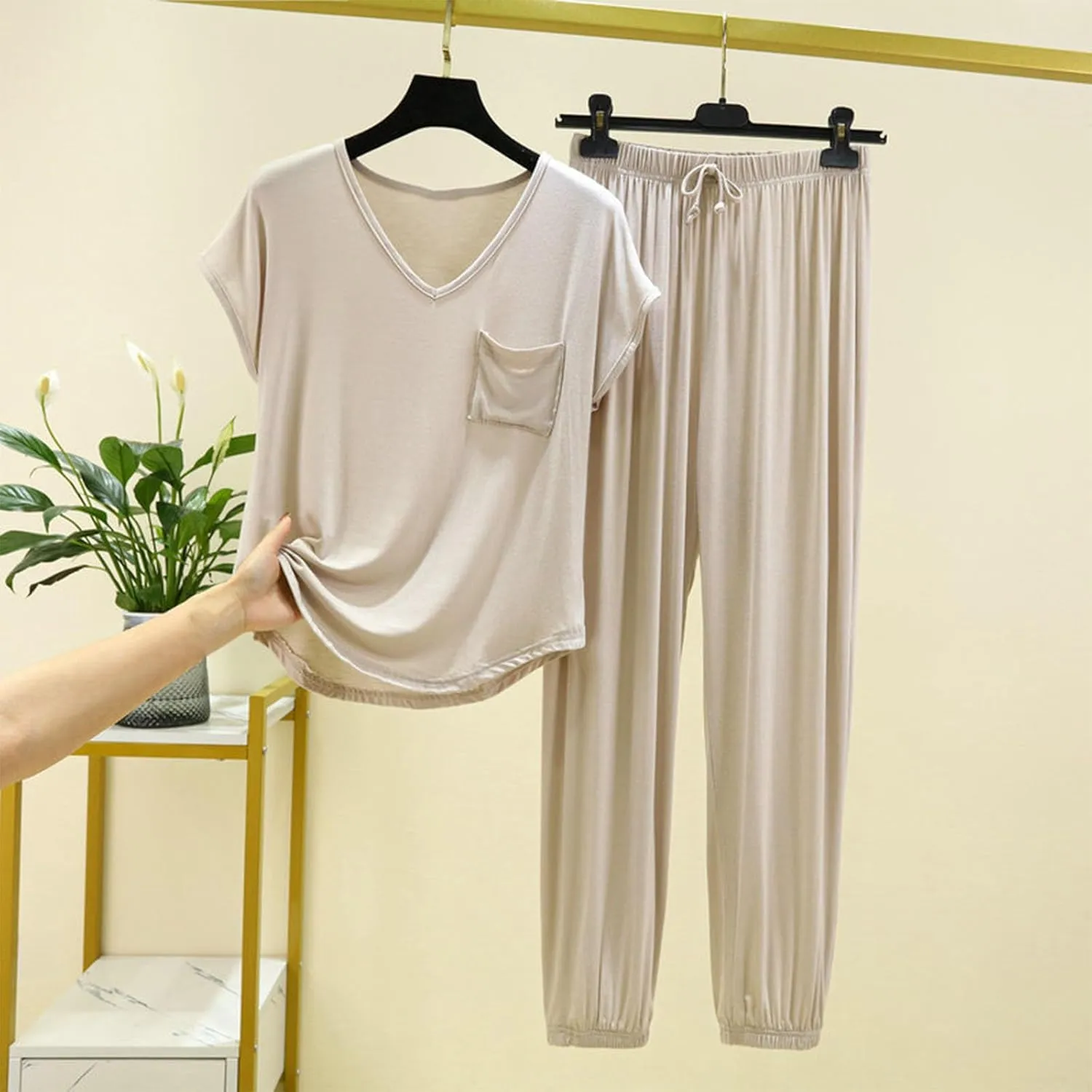 Women's Pja Set Comfy Soft Sleepwear 2 Piece Lounge Sets Short Sleeve Tops with Capri Pants Cotton Pajamas Set